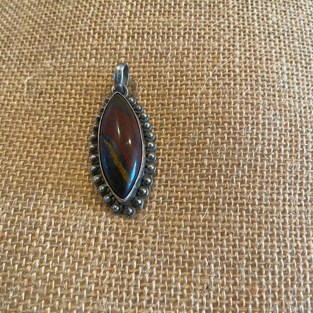 Pendant
